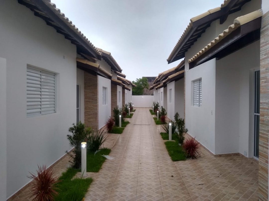 Casa de Condomínio à venda com 2 quartos, 60m² - Foto 1