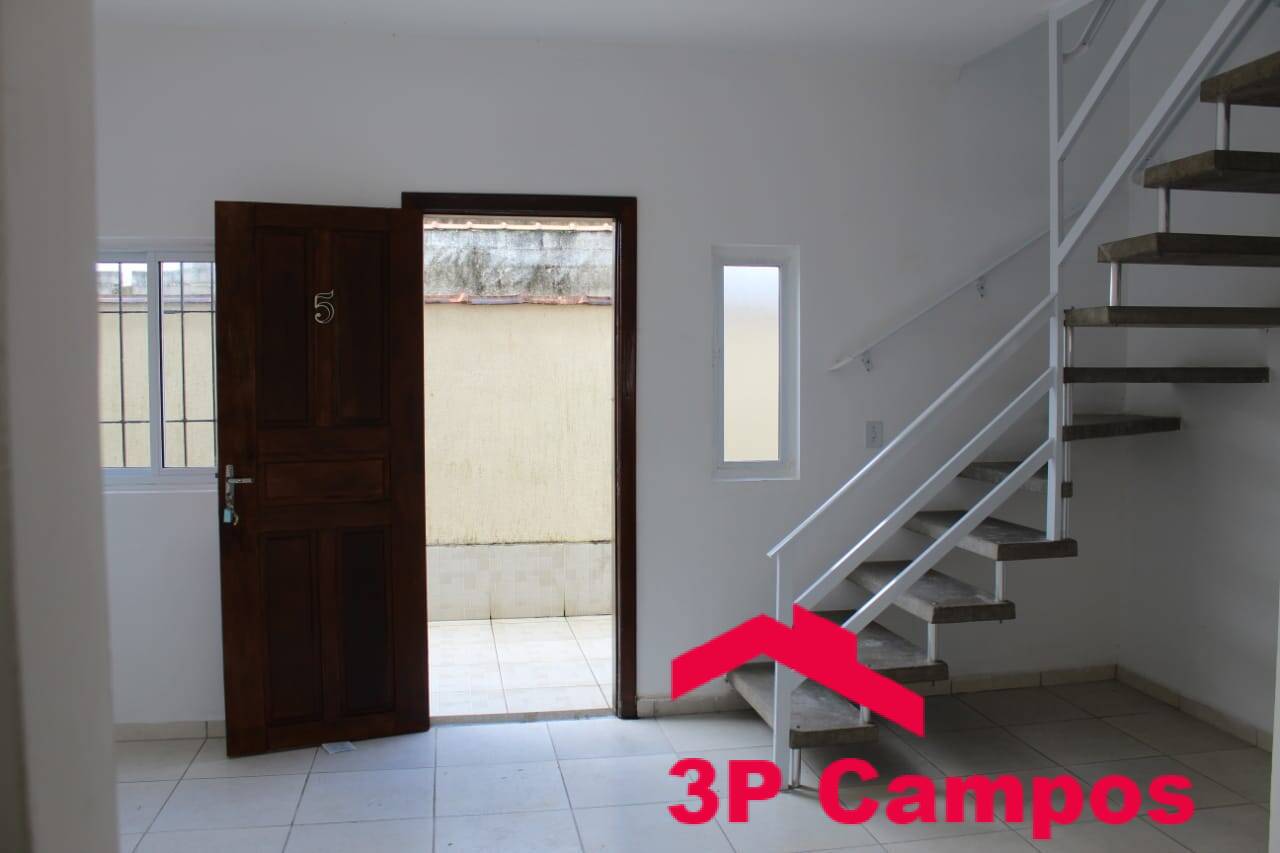 Casa à venda com 2 quartos, 55m² - Foto 7