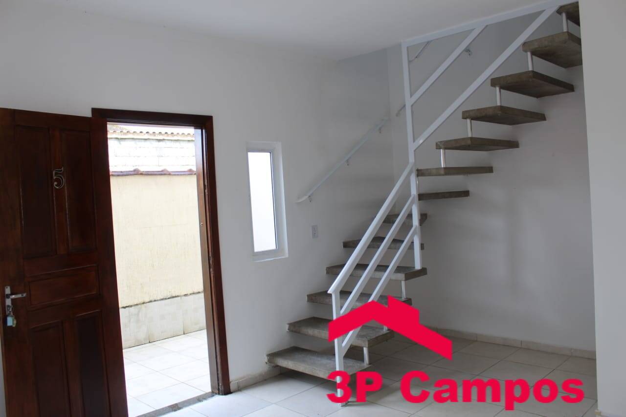 Casa à venda com 2 quartos, 55m² - Foto 13