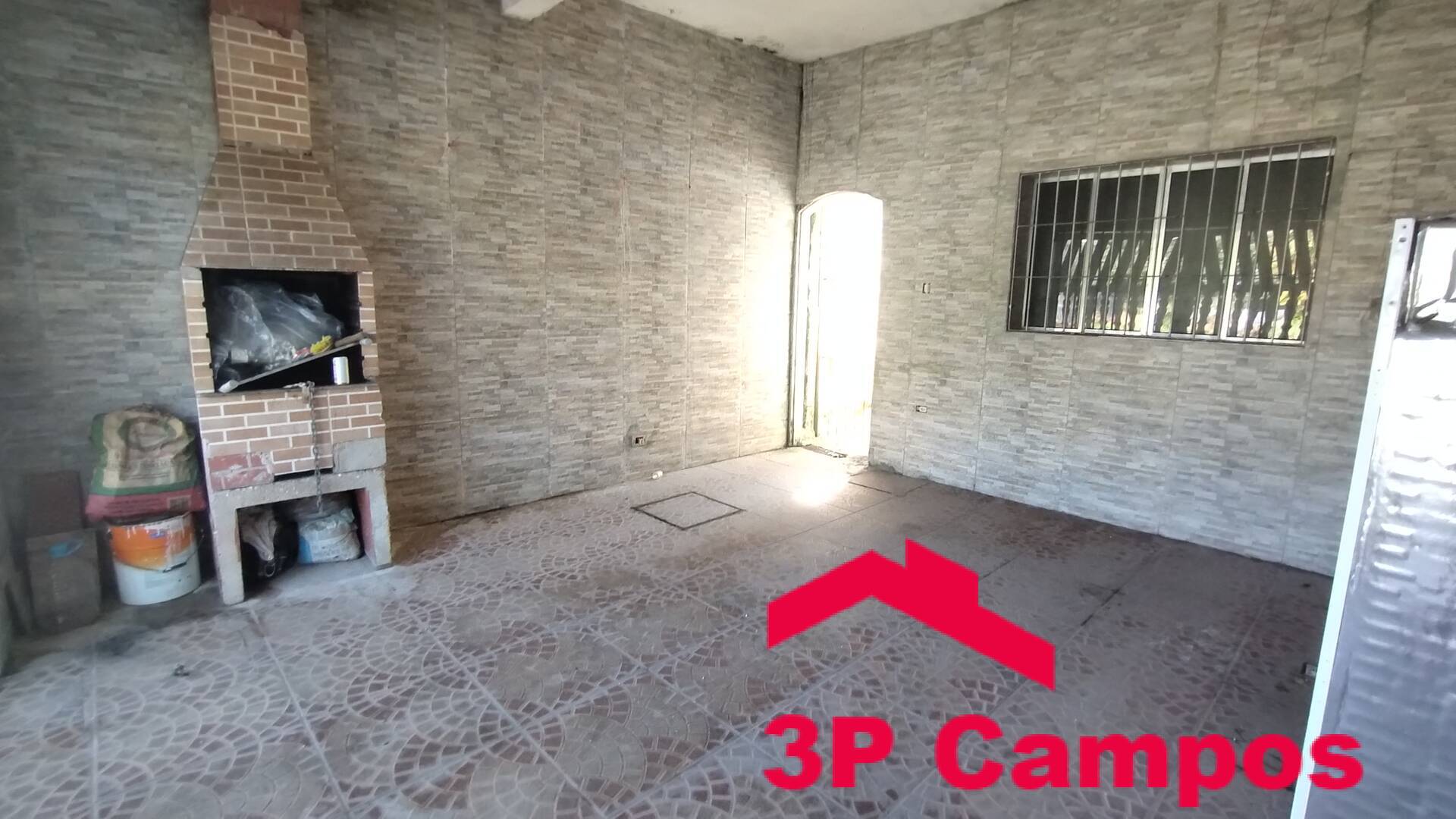 Casa à venda com 2 quartos, 60m² - Foto 1