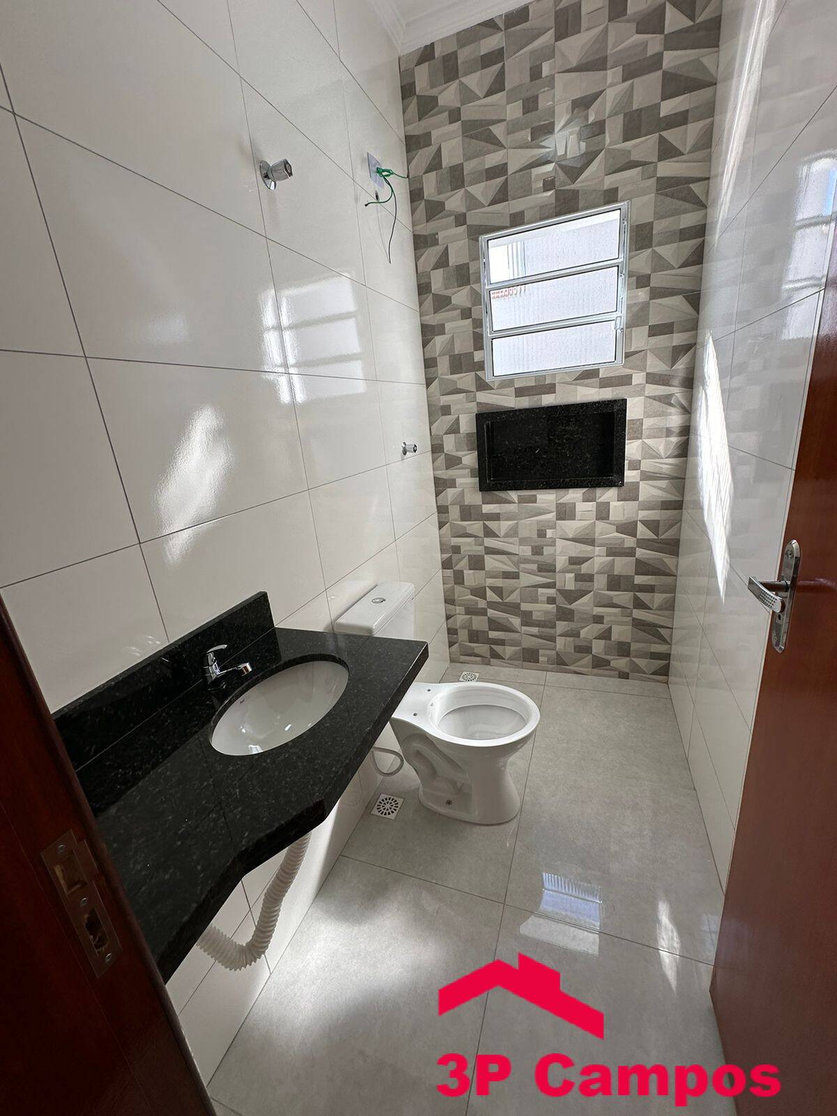 Casa à venda com 2 quartos, 80m² - Foto 5