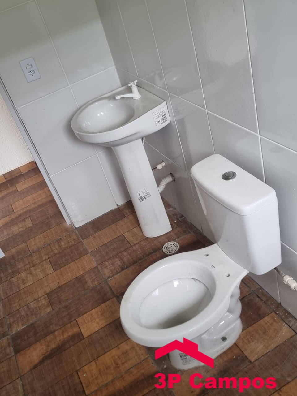 Casa à venda com 2 quartos, 60m² - Foto 18