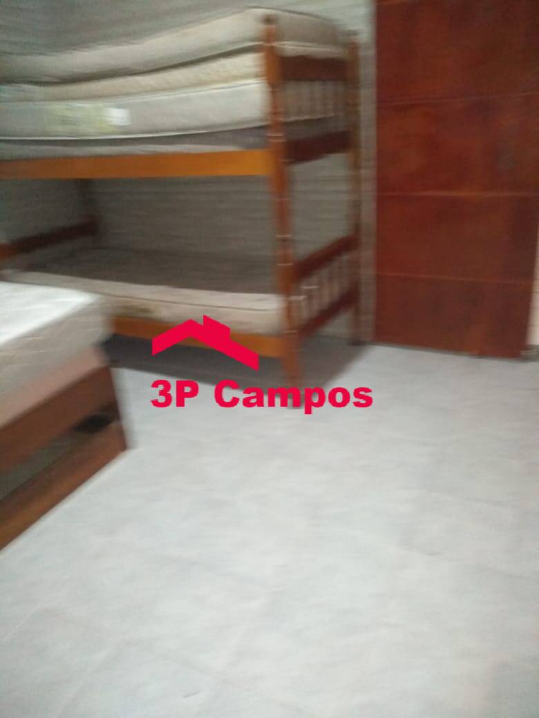 Casa à venda com 2 quartos, 80m² - Foto 2