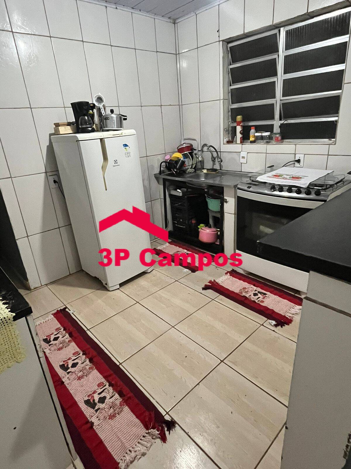 Casa à venda com 2 quartos, 60m² - Foto 5