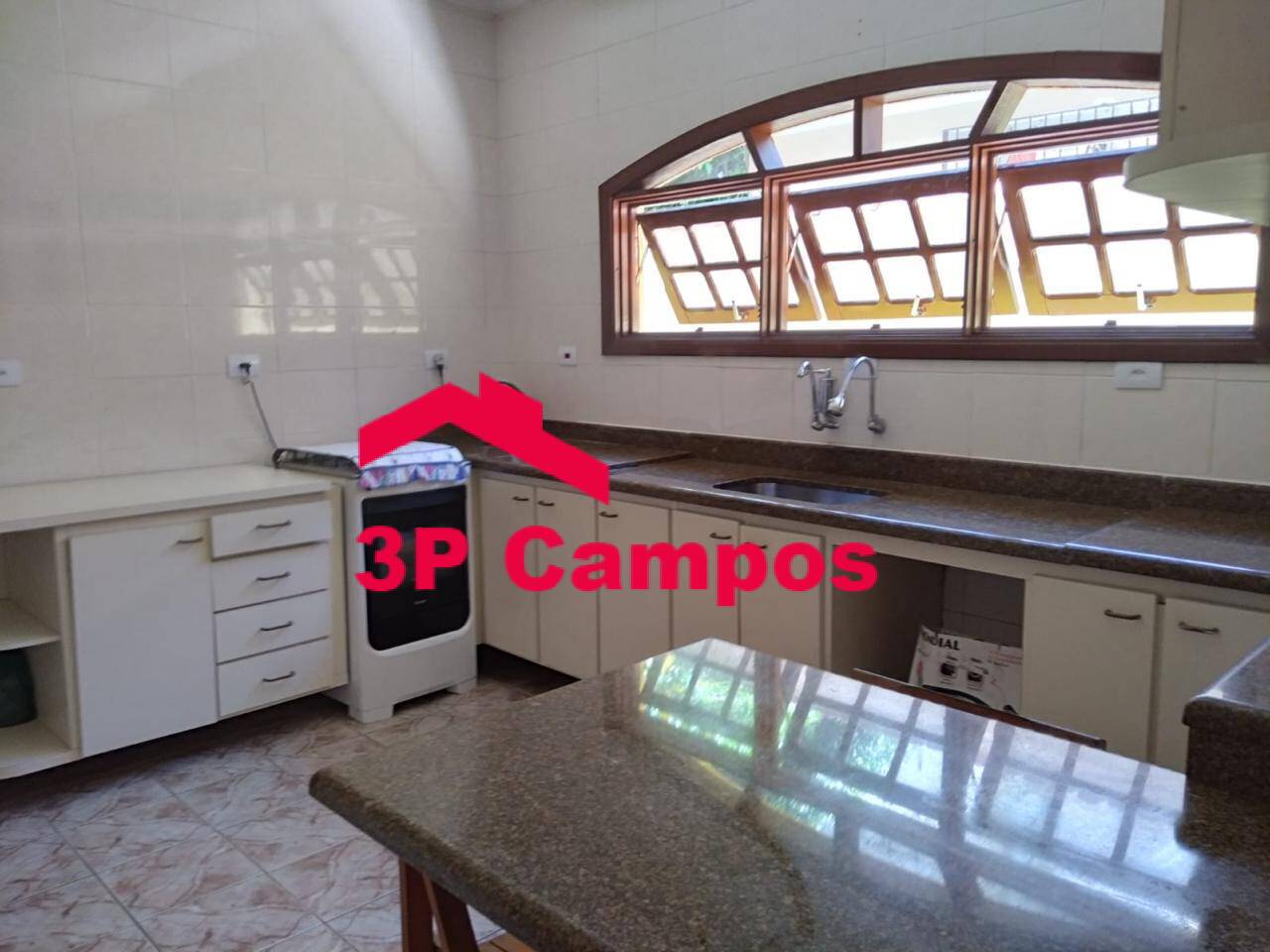 Casa à venda com 4 quartos, 270m² - Foto 31