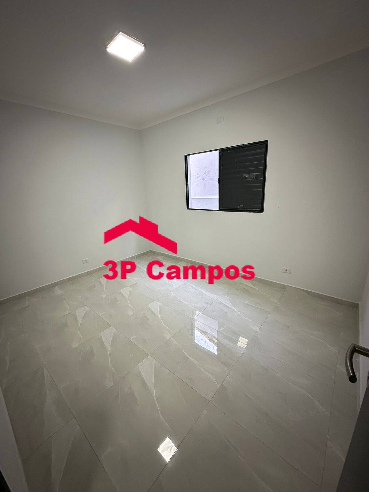 Casa à venda com 2 quartos, 90m² - Foto 18