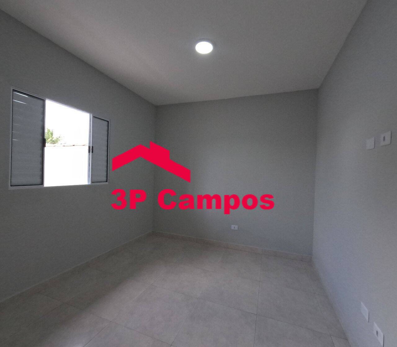 Casa à venda com 2 quartos, 125m² - Foto 4