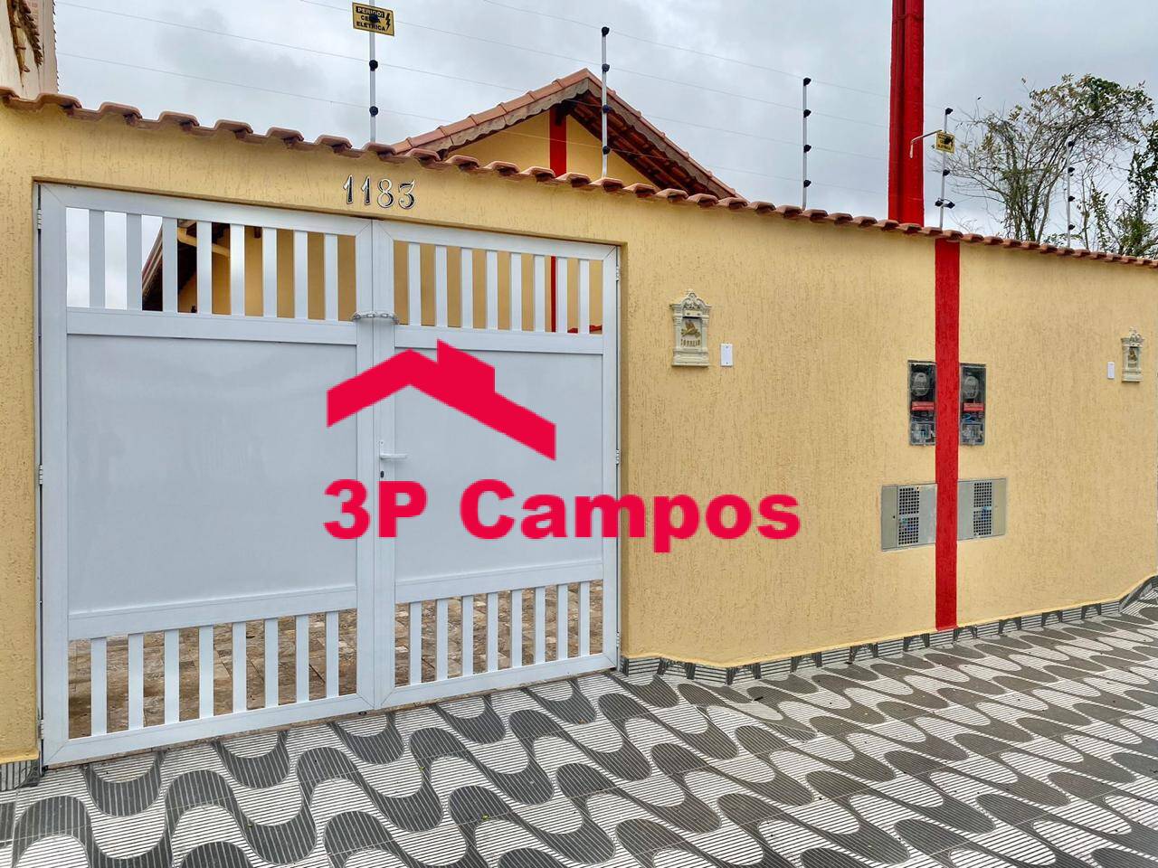 Casa à venda com 2 quartos, 125m² - Foto 1